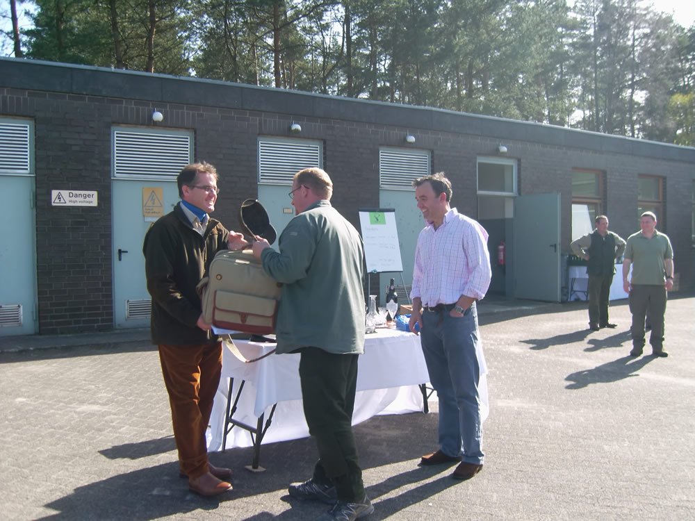 Pete collects the 1st prize.